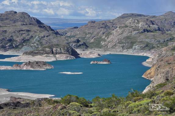 A bela Laguna verde, no caminho entre Chile Chico e a Carretera Austral, no sul do Chile